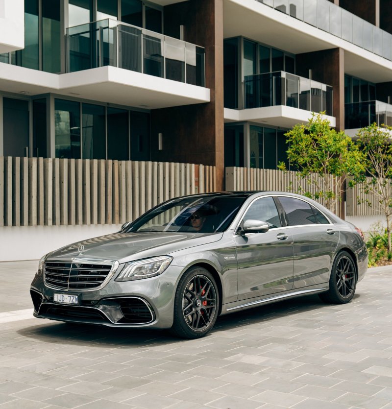 Mercedes Benz AMG s63 4matic