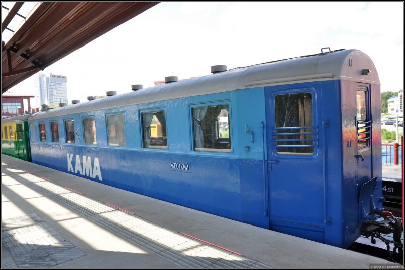 Поезд Москва новый Уренгой