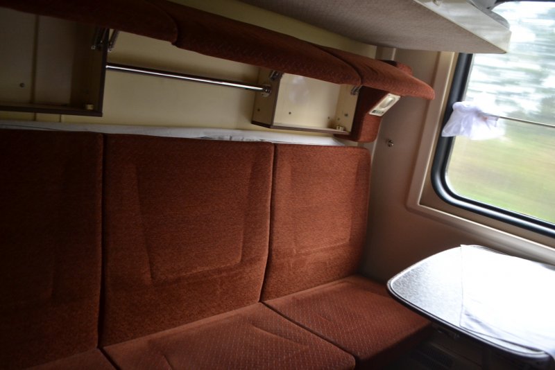 Поезд 011е Ямал купе