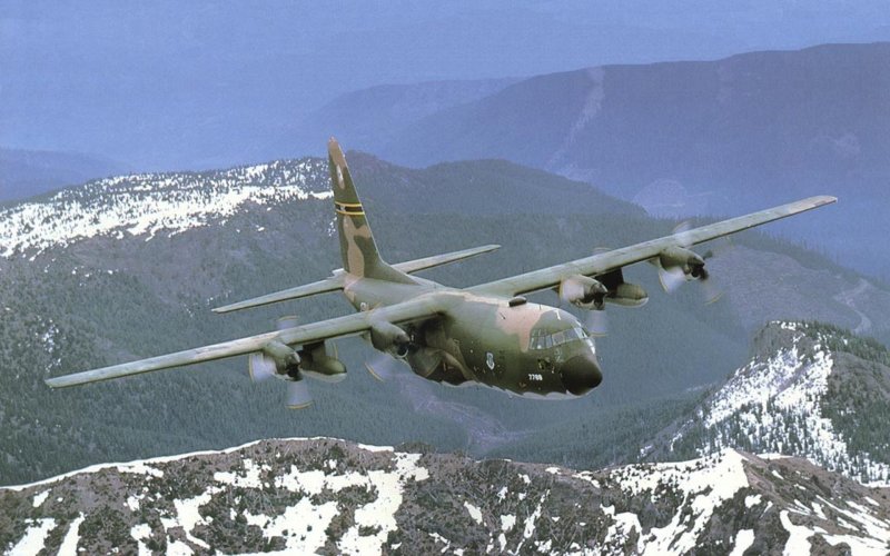 Самолет Hercules c130