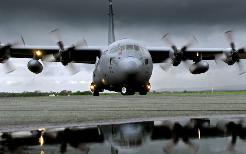 Военно-транспортный самолёт c-130