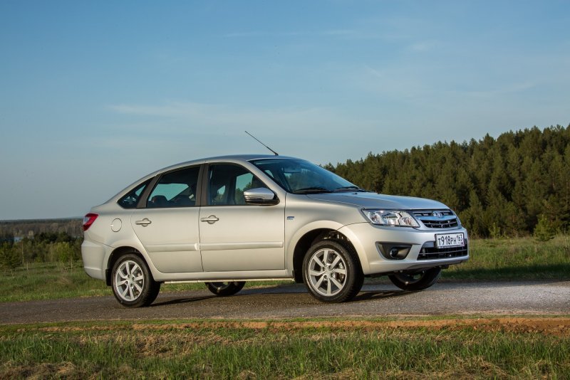 Лада Гранта лифтбек 2019 багажник