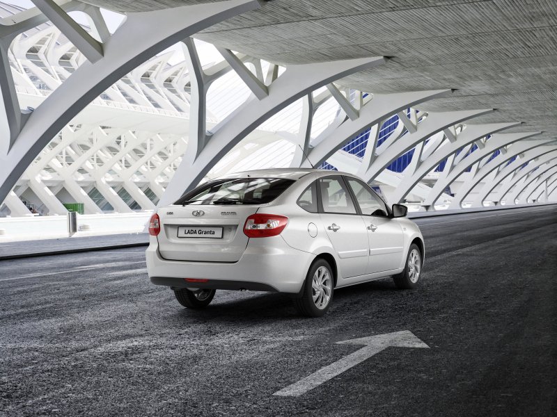 Лада Гранта лифтбек 2011