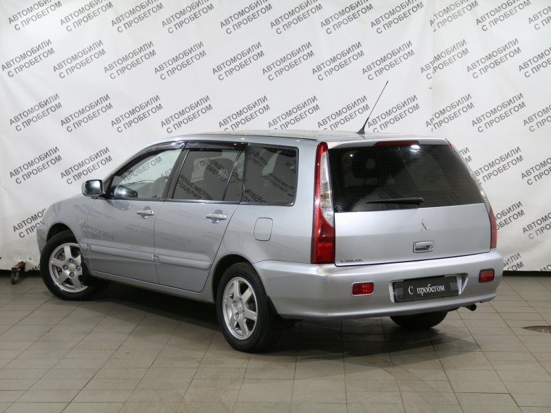 Мицубиси универсал 98г