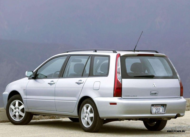 Митсубиси Лансер 8унуверсал