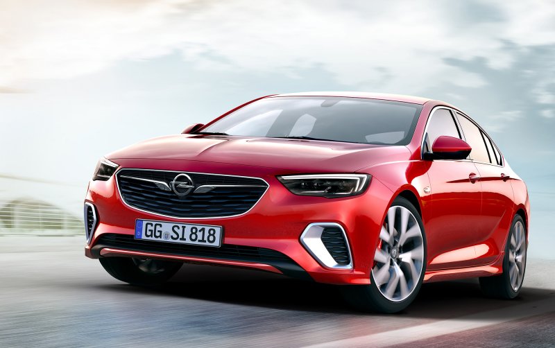 Опель Инсигния 2018