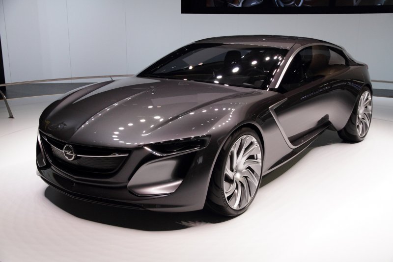 Opel Monza 2021