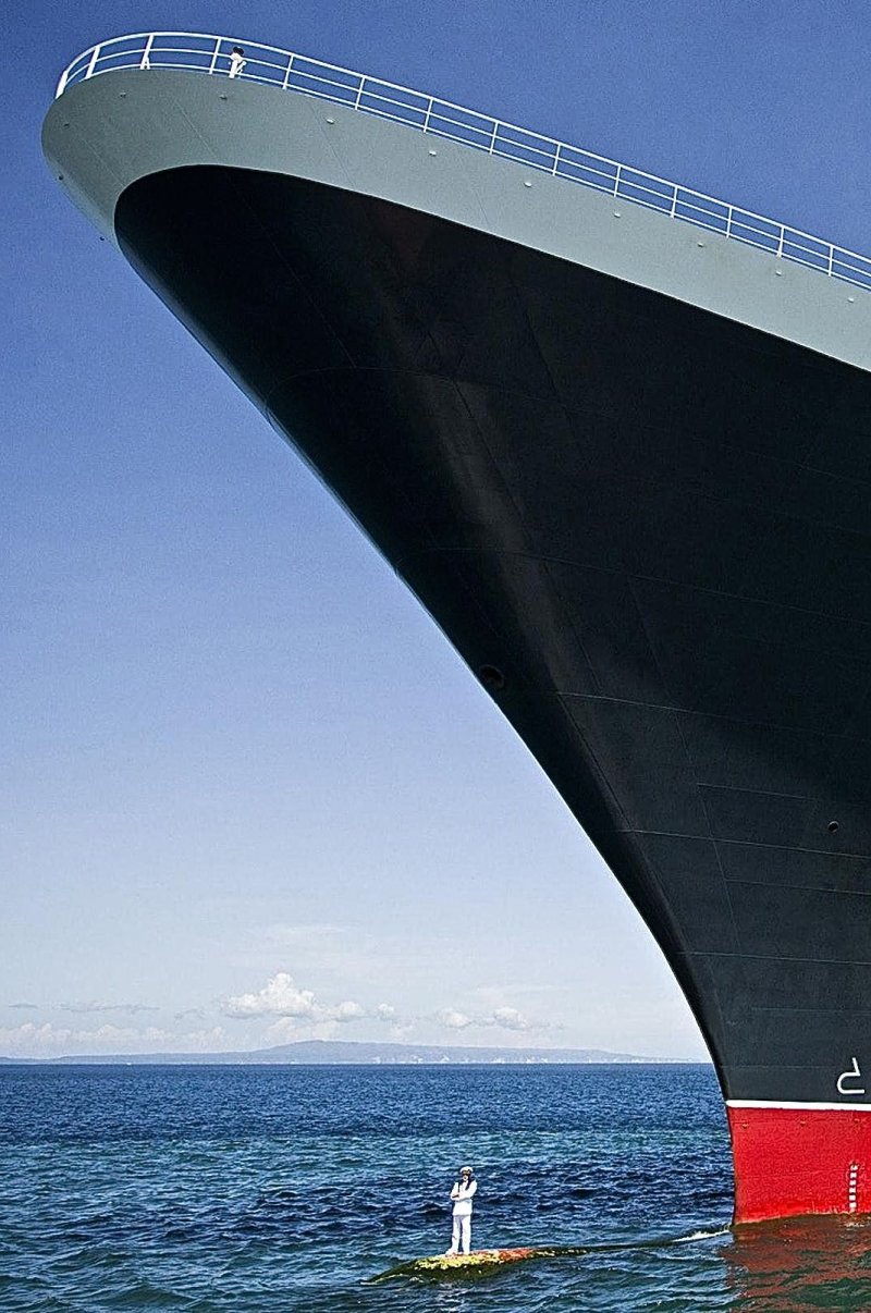 Лайнер куин Мэри 2