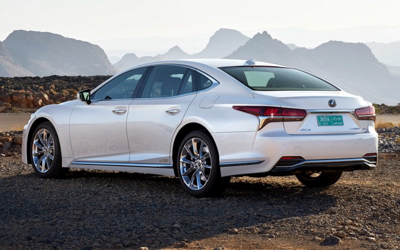 Lexus LS Hybrid 2017