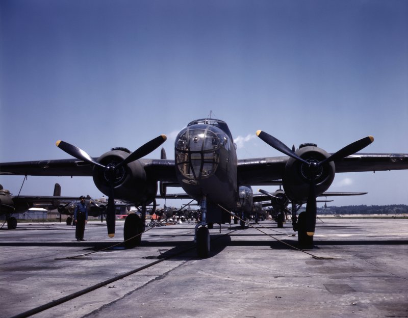 Бомбардировщик в-25 Митчелл