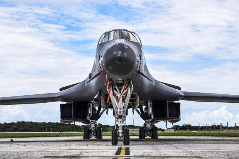 B-52, b1b Lancer, b-2