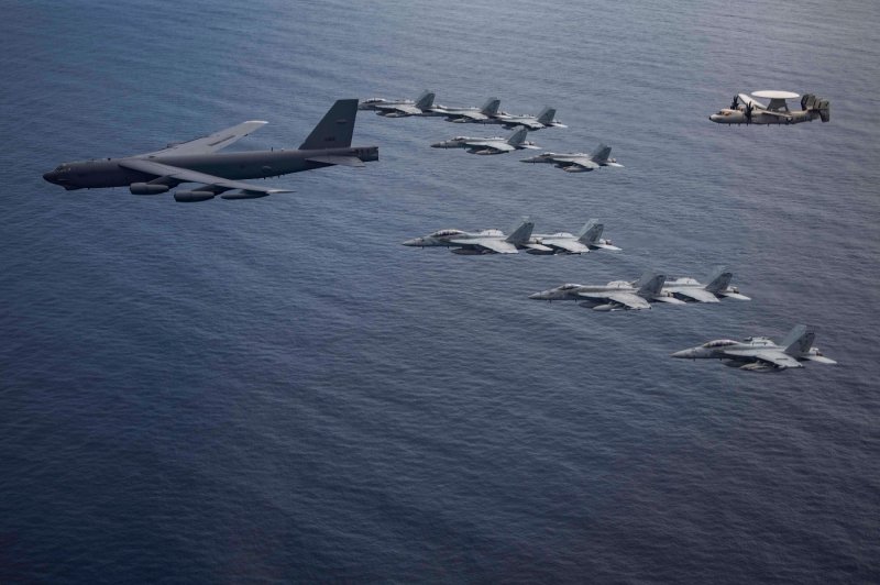 Бомбардировщик Норт Америкэн б-25