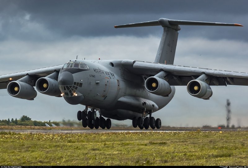 Ил76 uk76007