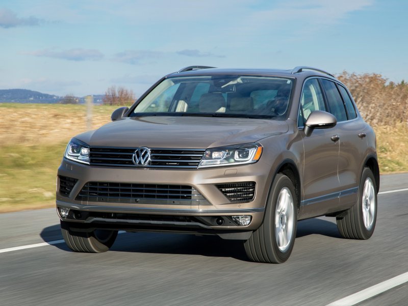 Фольксваген Туарег 2015
