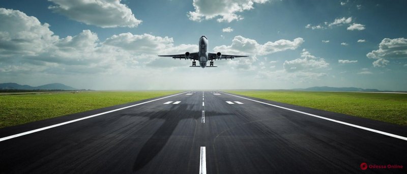 Много самолетов