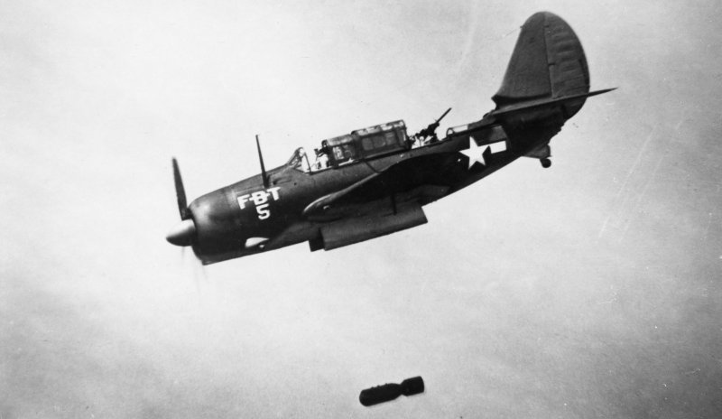 Палубный бомбардировщик Curtiss Helldiver SB-2c-1