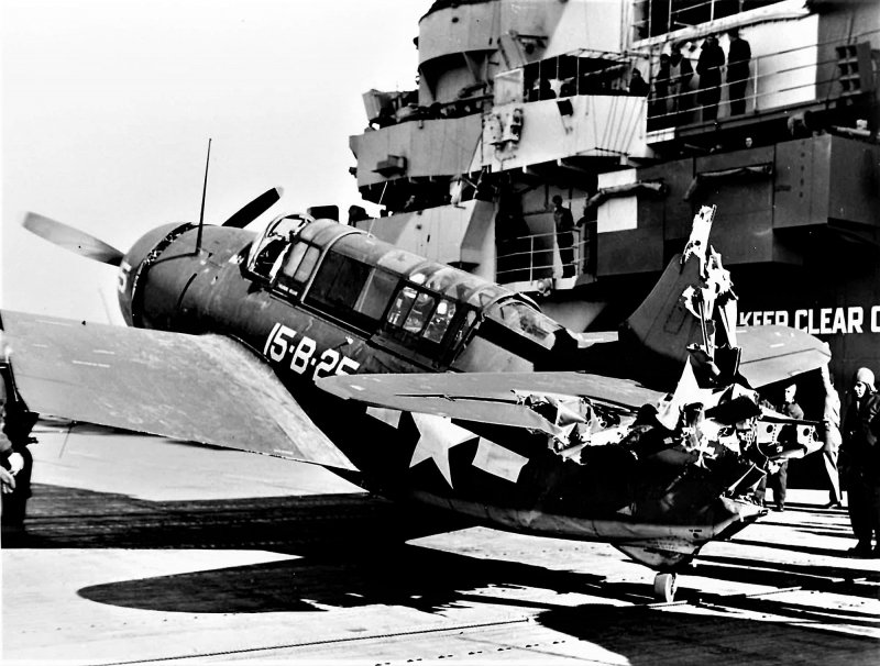 Helldiver самолет