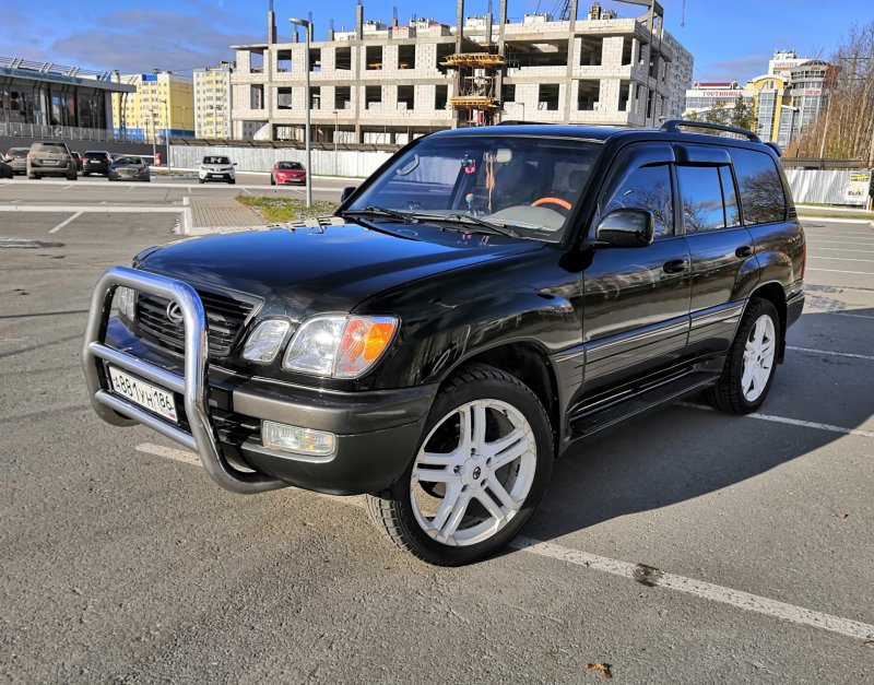 Лексус ЛХ 470 С кенгурятником