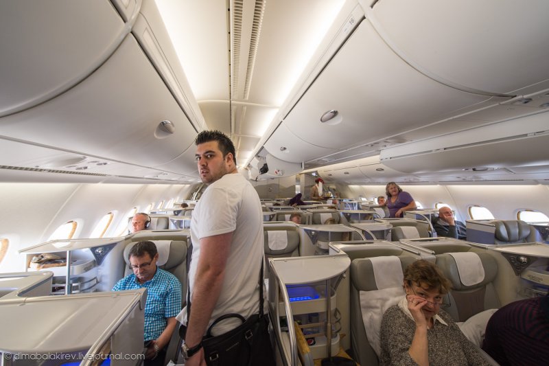 А380 Эмирейтс салон