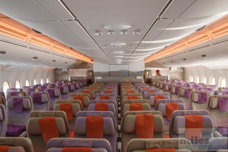 Airbus a380-800 Emirates эконом