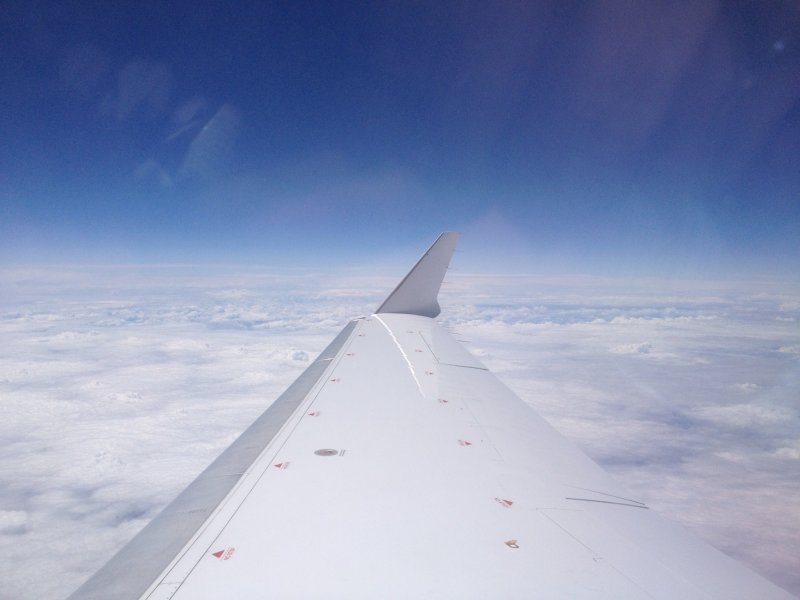 Самолет уходит на второй круг