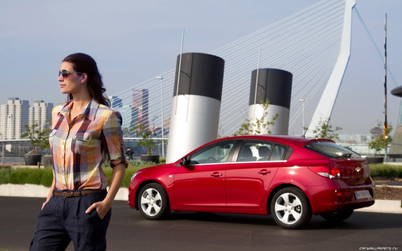 Шевролет машина и девочки