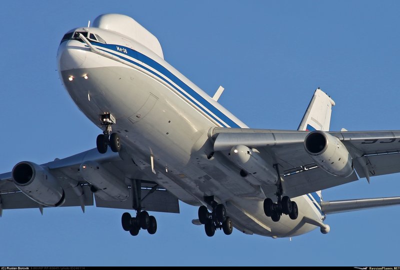 Самолет ил 80