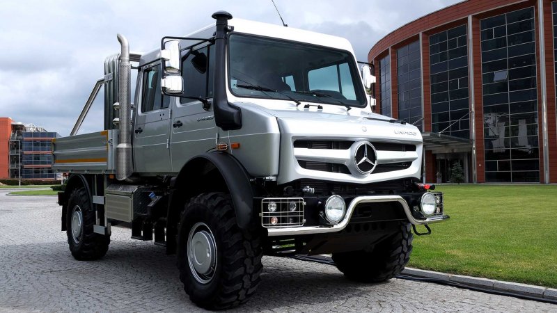 Мерседес Бенц Унимог