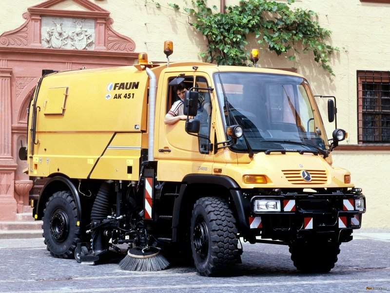 Мерседес Бенц Унимог