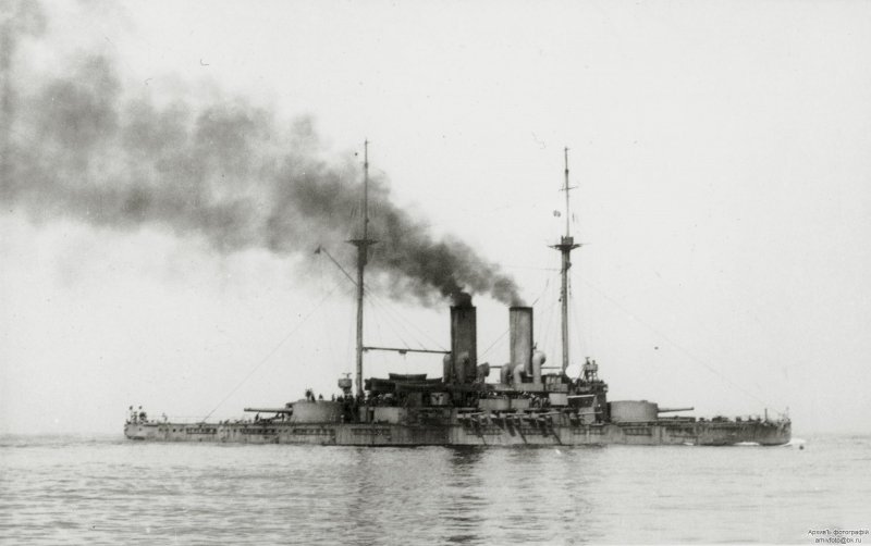 Броненосец три святителя