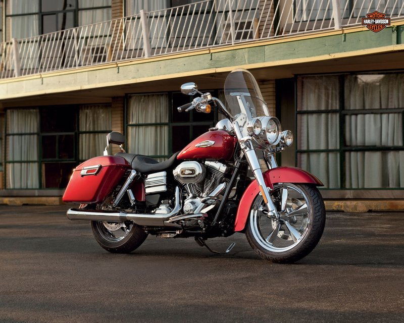Harley-Davidson FLD Dyna Switchback
