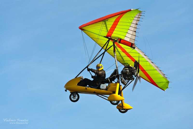 Прыжок с дельтапланом