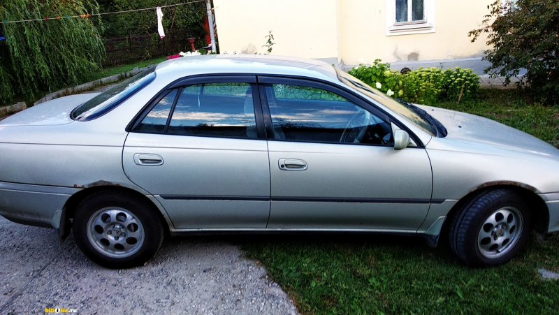Toyota Carina 1993 хэтчбек