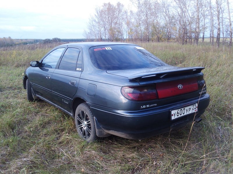 Тойота Карина е 1993