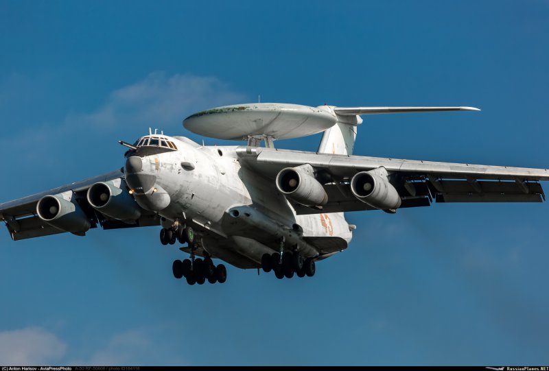 Самолет ил 76 АВАКС