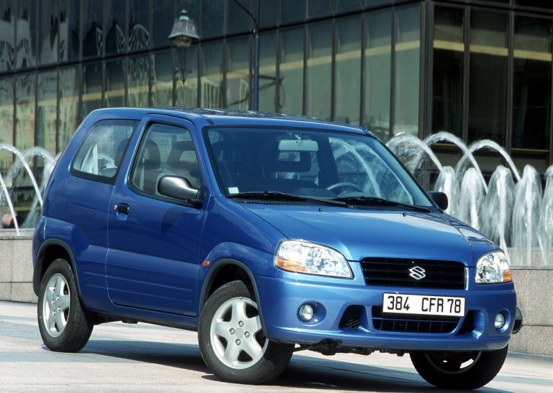 Suzuki Ignis 2001