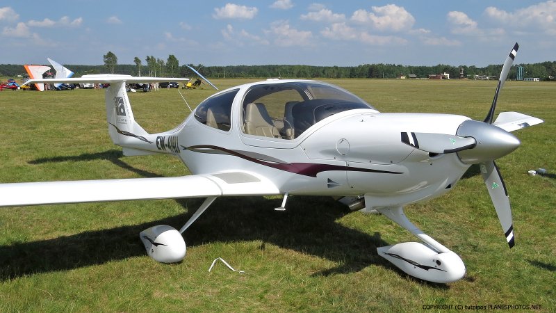 Свадебные фото с самолетом