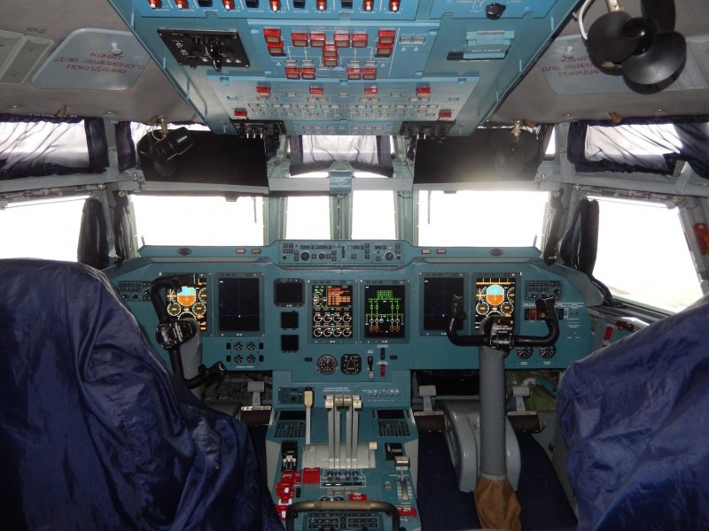 Ил-476 кабина