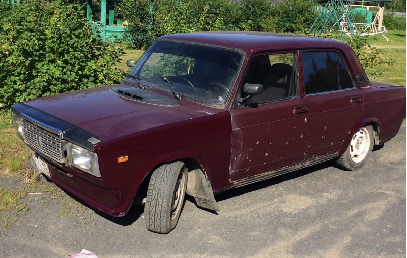 Альфа Ромео Вишневая