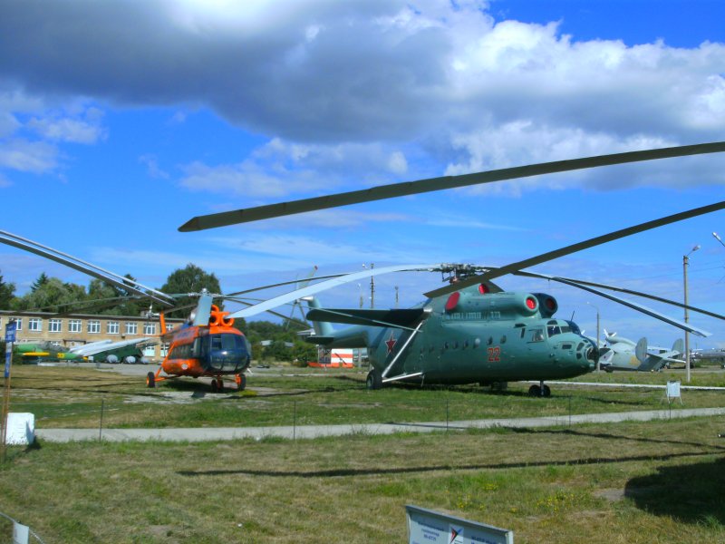 Военный вертолет ми-8амтш-в