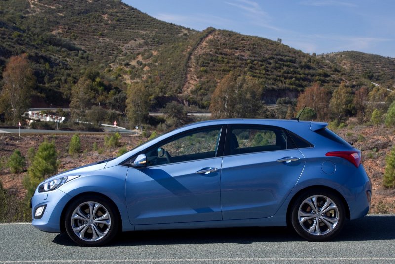 Hyundai i30 2012 хэтчбек