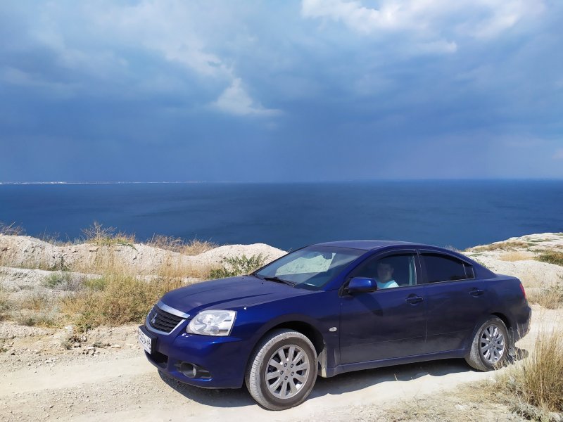 Митсубиси Галант 9 синий