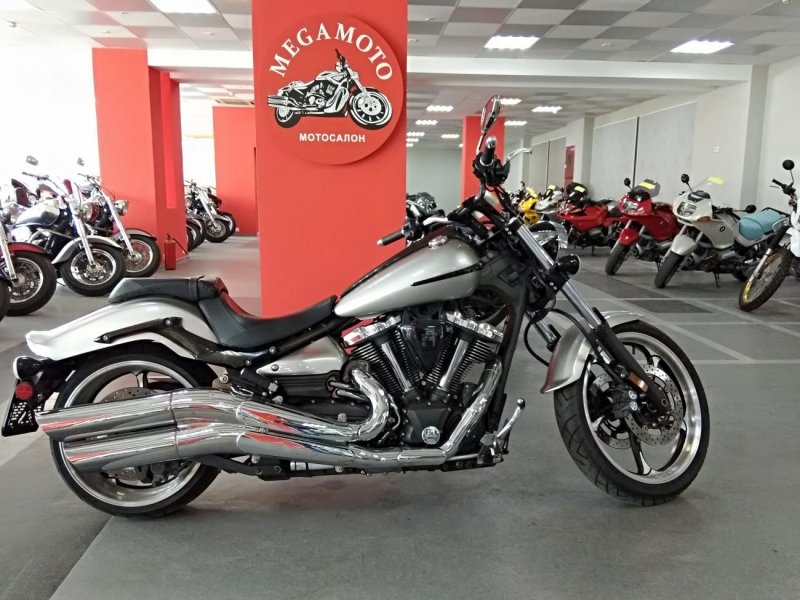 Yamaha xv1900 Raider