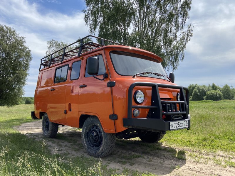 УАЗ-390995 остекленный фургон
