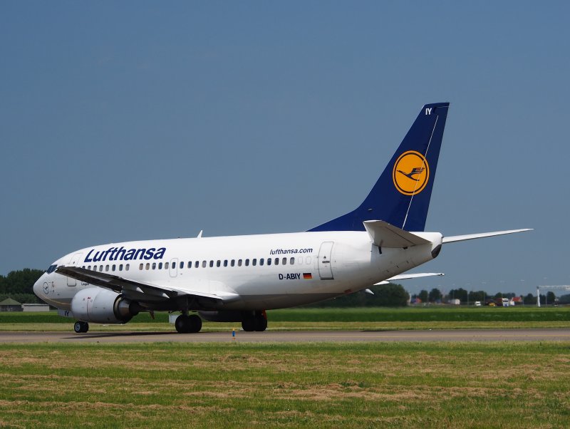 Боинг 737 800 авиалинии Харькова