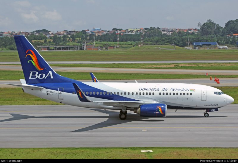 Боинг 737-400 в аэропорту Душанбе