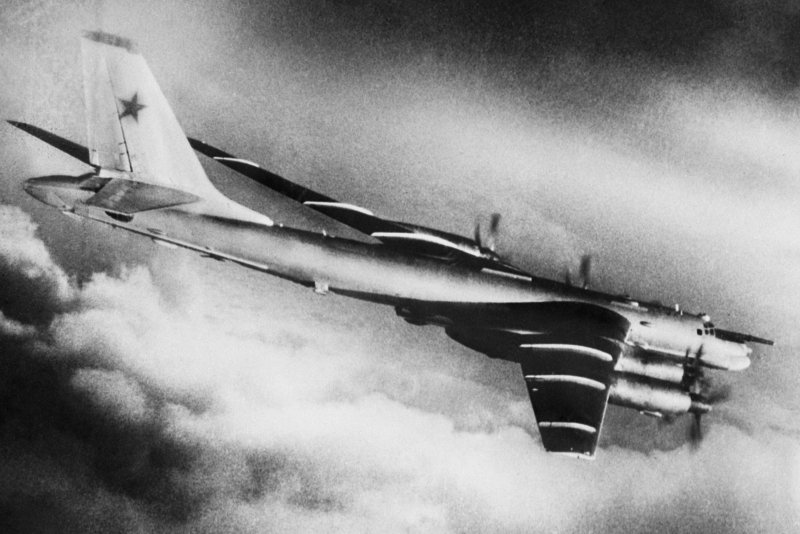 Бомбардировщик ту-95м