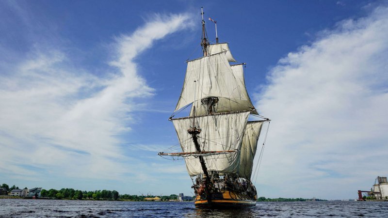 Воронеж старинная гравюра. Петр 1 первые корабли в Воронеже