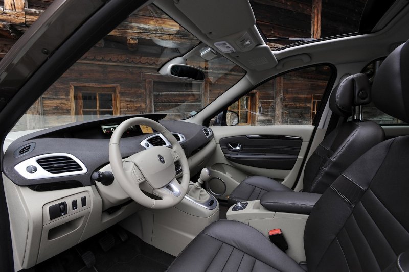 Renault Scenic 3 салон