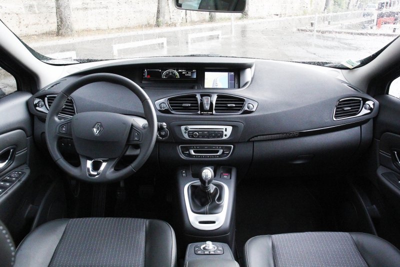 Renault Scenic 3 салон